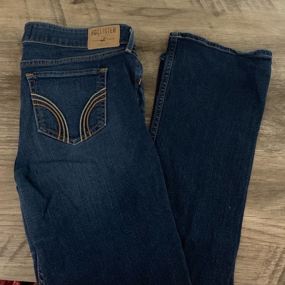 Hollister Bootcut Jeans 9